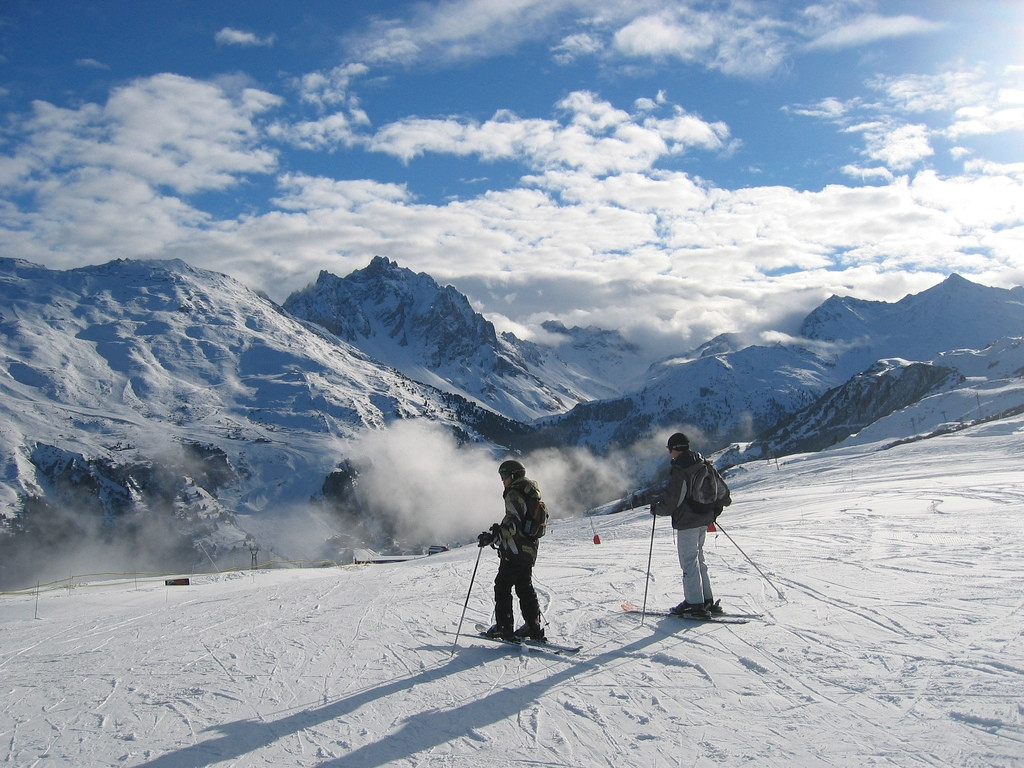 Лыжники в Ла-Тания, Франция. Фото 1 – фотографии Франции