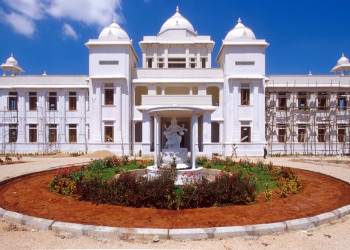Публичная Библиотека Джафны (Jaffna Public Library) – фотографии Шри-Ланки