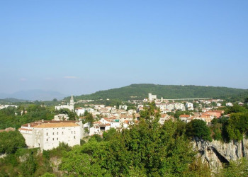 Панорамный вид в Пазин, Хорватия – фотографии Хорватии