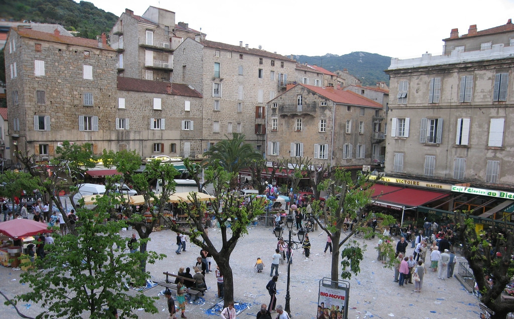 Дома в Сартене, Франция. Фото 12 – фотографии Франции