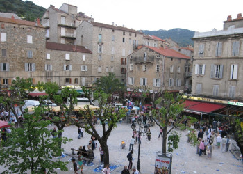 Дома в Сартене, Франция. Фото 12 – фотографии Франции