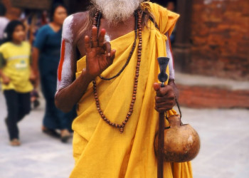 Садху - странствующий йога в Катманду, Непал – фотографии Непала