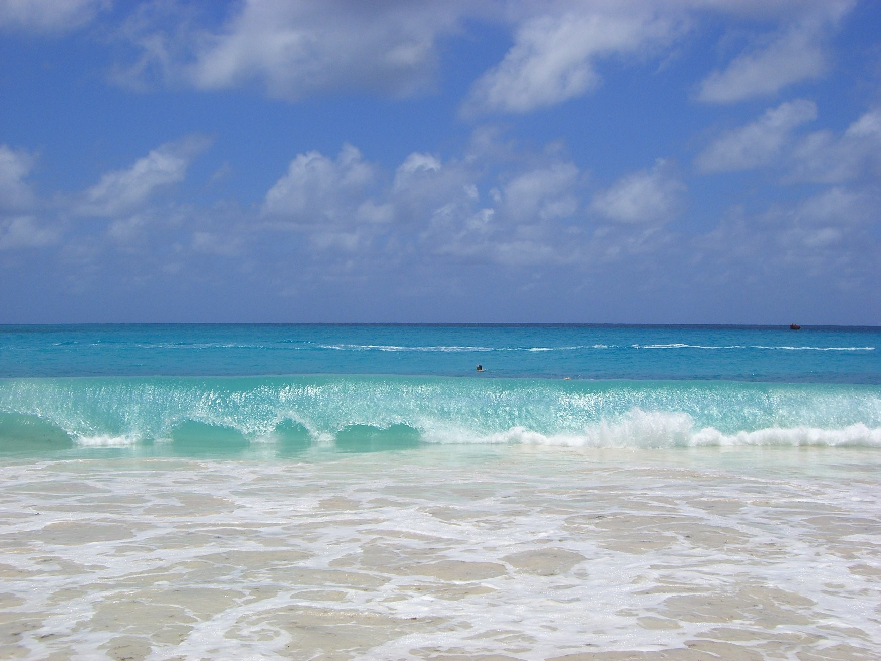 Лазурный прибой на южном побережье, Барбадос – фотографии Барбадоса