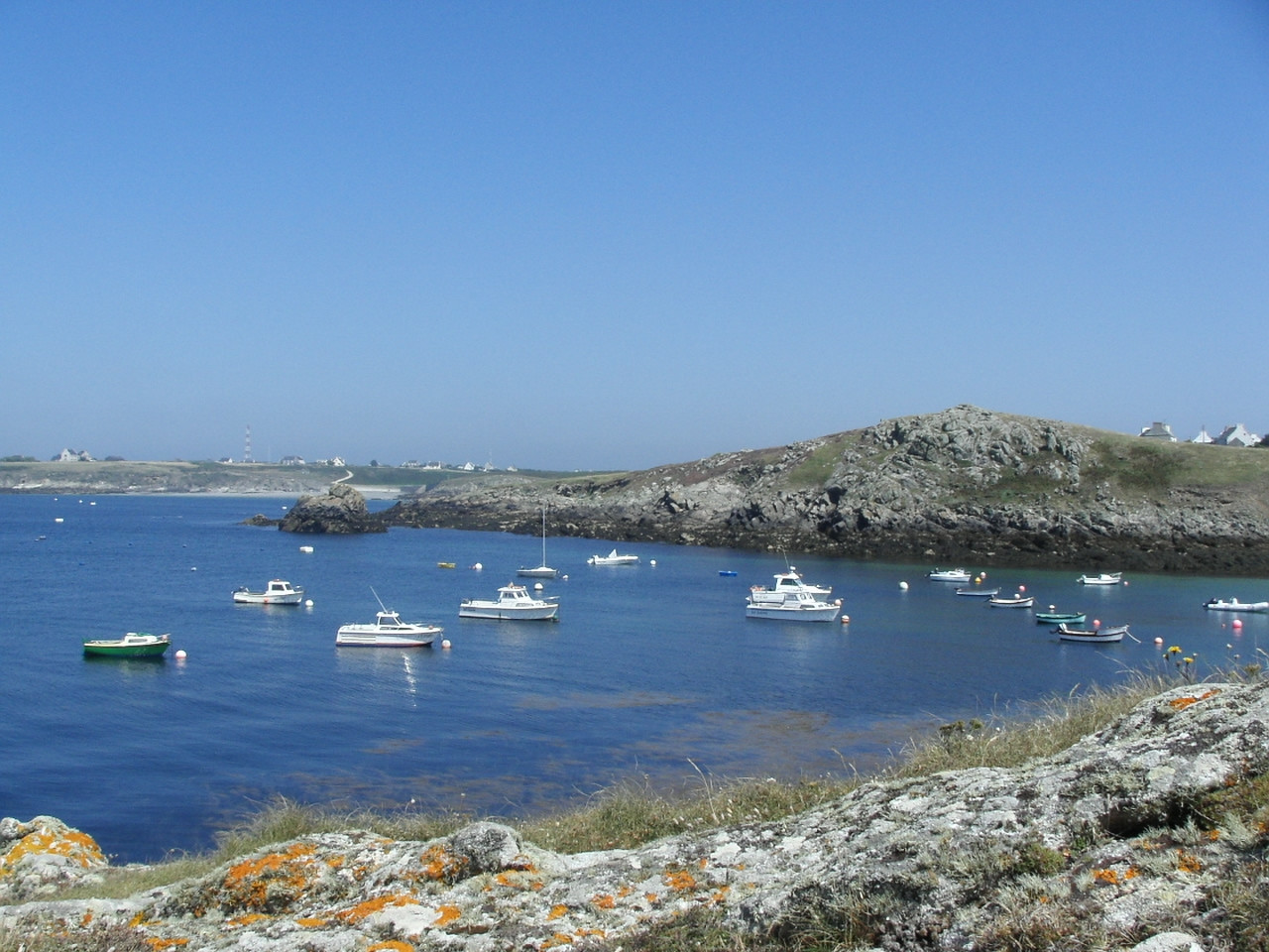 Яхты и катера в Уэсссане, Франция – фотографии Франции