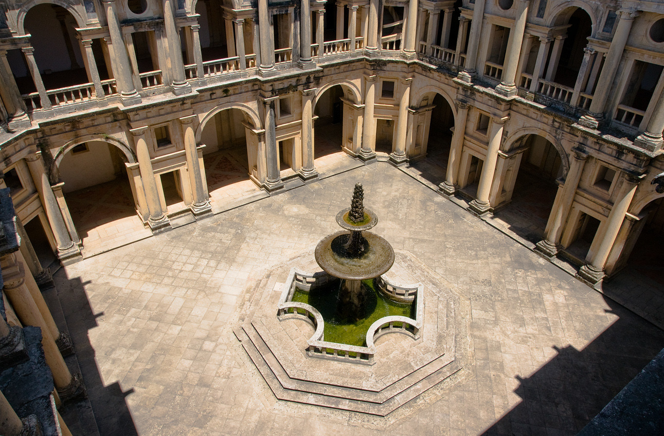 Конвенту-де-Кришту в городе Томар. Фото 1 – фотографии Португалии