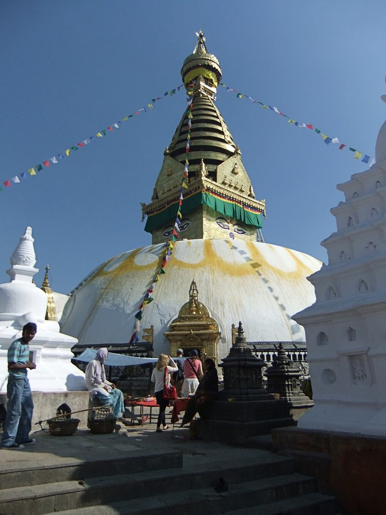 Сваямбунатх (Swayambhunath) или Обезьяний храм – фотографии Непала