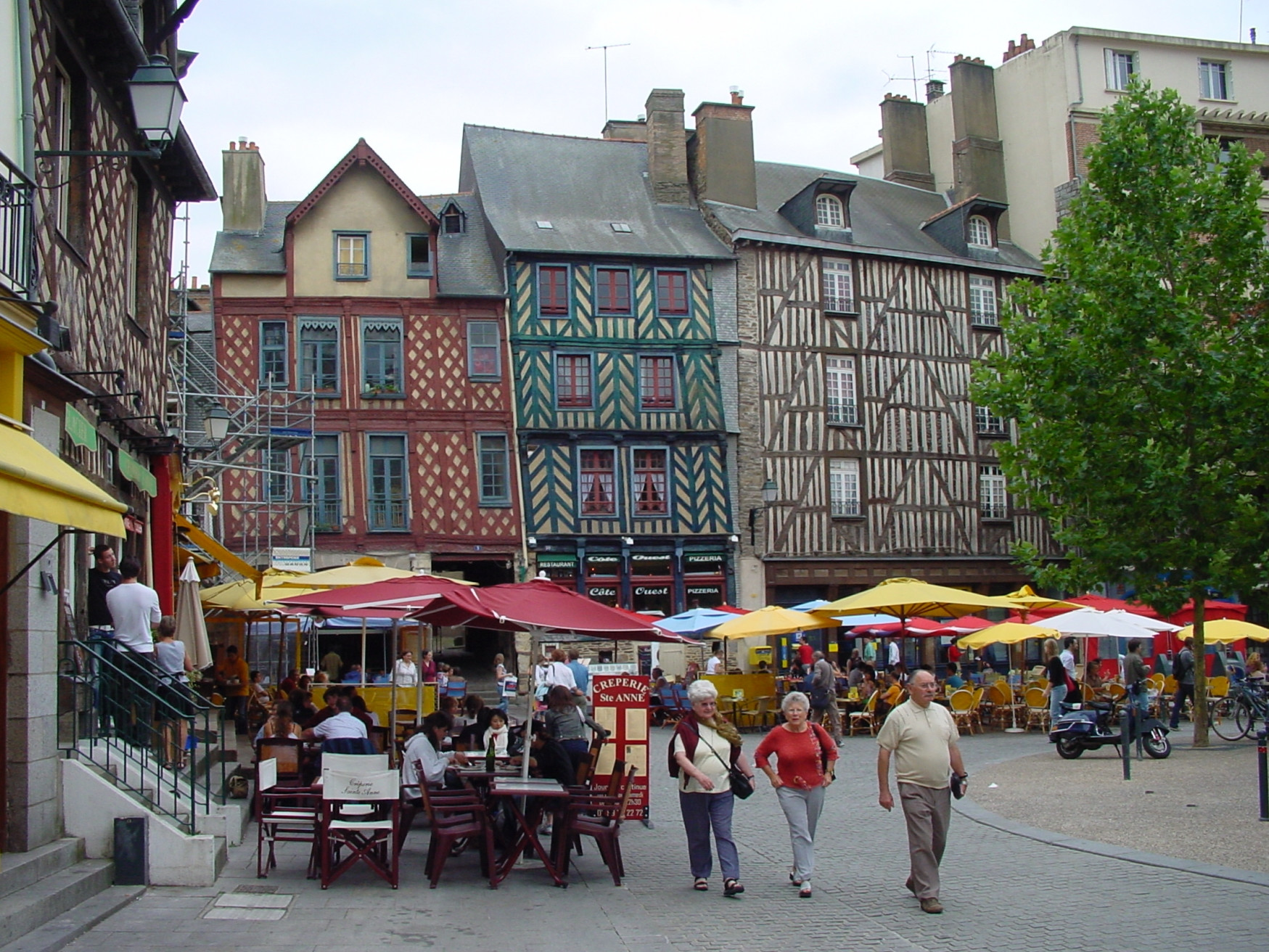 Кафе в Ренне, Франция – фотографии Франции