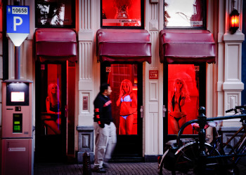 Квартал "Красных фонарей" в Амстердаме – фотографии Нидерландов