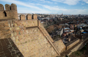 Крепость Нарикала (Narikala) - сердце и душа Тбилиси – фотографии Грузии