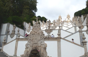 История «священного холма» Бон-Жезуш началась как способ продемонстрировать свою веру преданными – фотографии Португалии