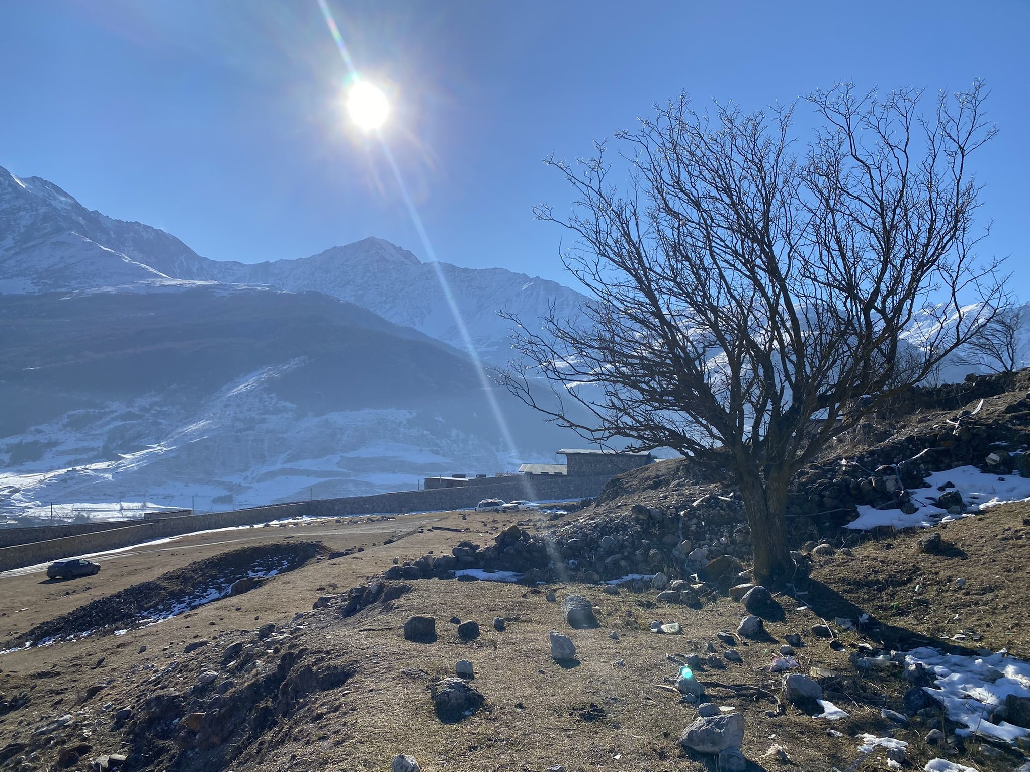 Старое селение Цимити, вид на горы – фотографии России