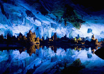 Слава Кунгурской пещеры в Пермском Крае распространилась по всему миру – фотографии России