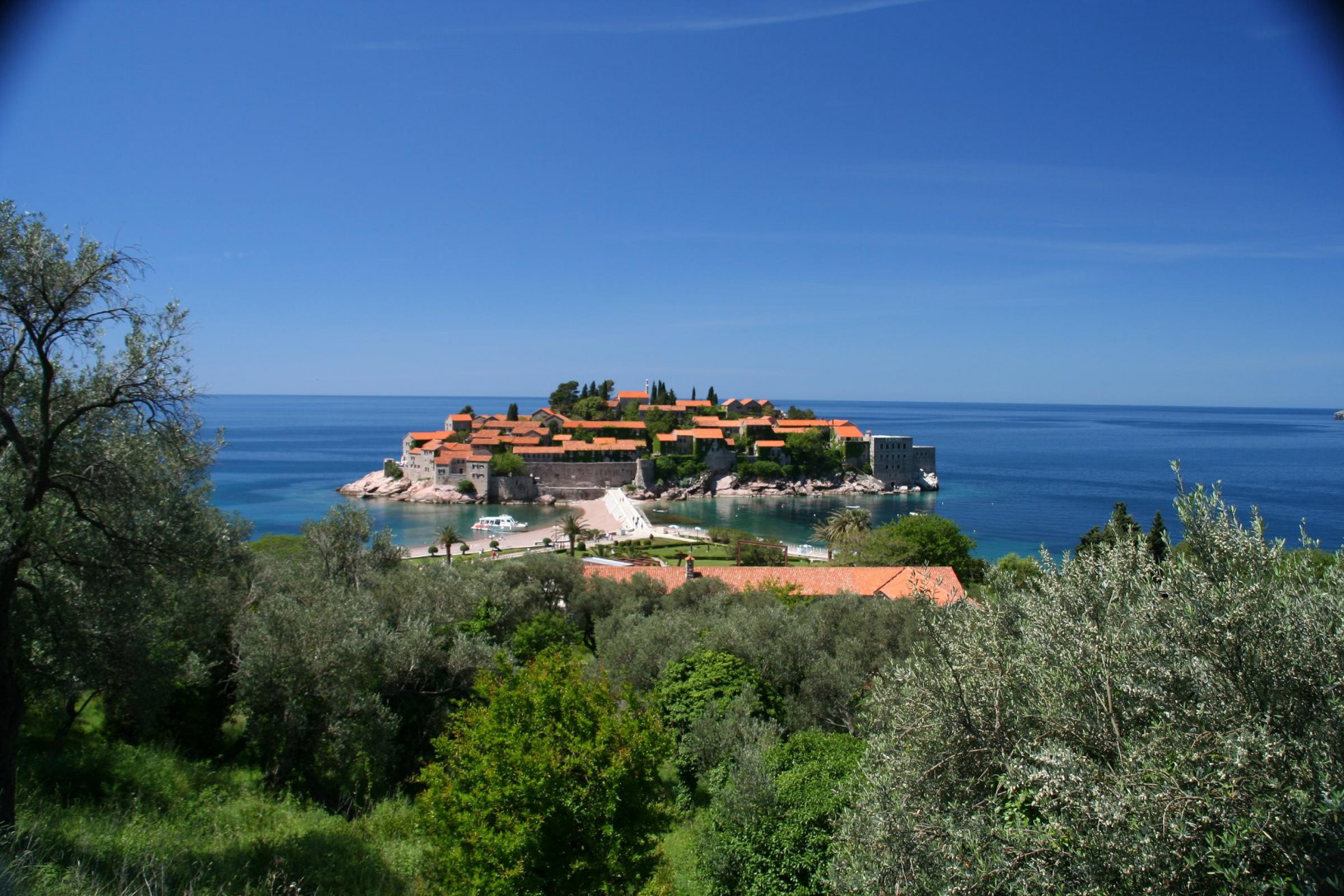 Остров в Святой Стефан, Черногория – фотографии Черногории