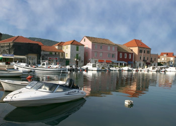 Причал в Стари Град, Хорватия. Фото 1 – фотографии Хорватии