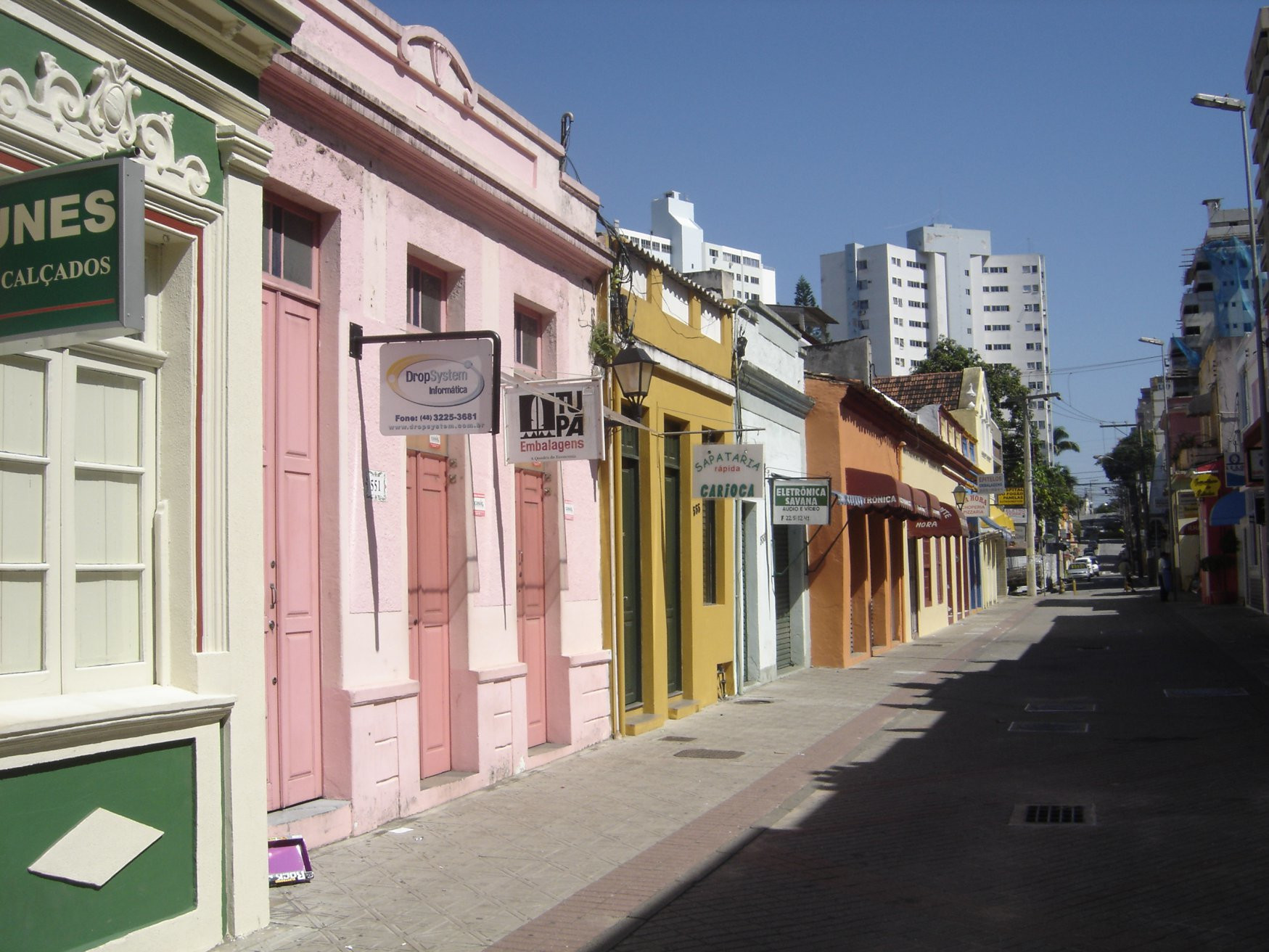 Улица в Флорианополисе, Бразилия – фотографии Бразилии