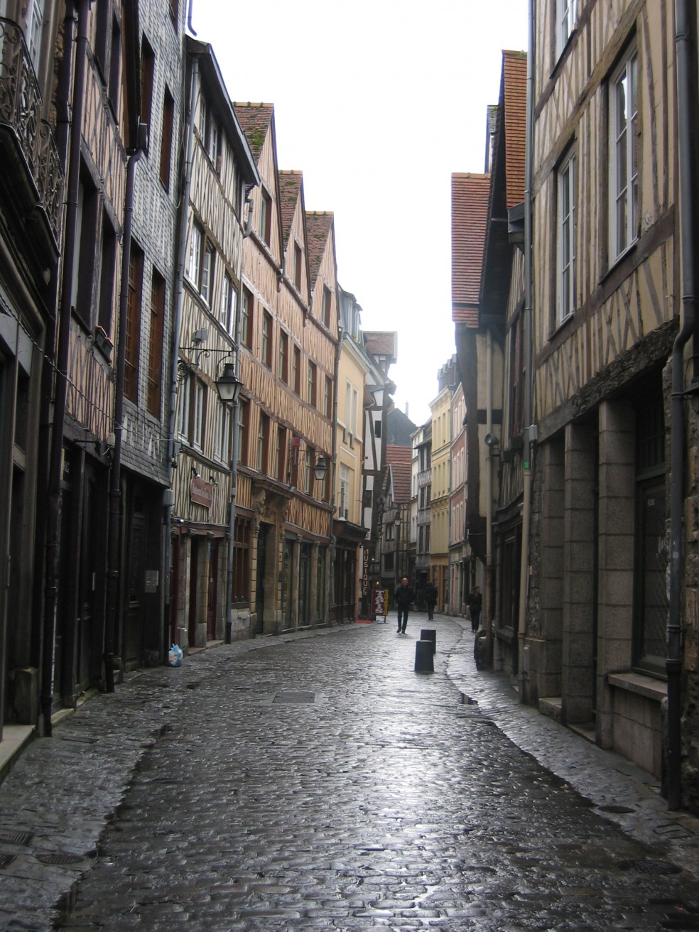 Улица в Руане, Франция – фотографии Франции