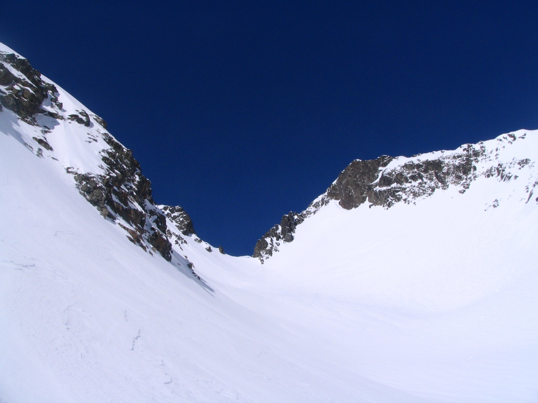 Горы в Сен-Коломбан, Франция. Фото 1 – фотографии Франции