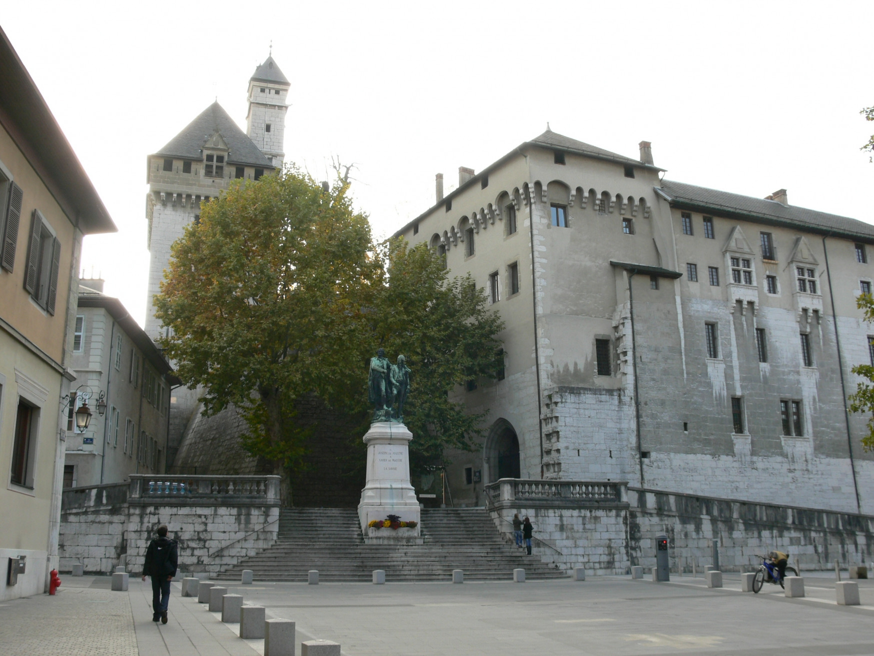 Достопримечательность в Шамбери, Франция. Фото 3 – фотографии Франции