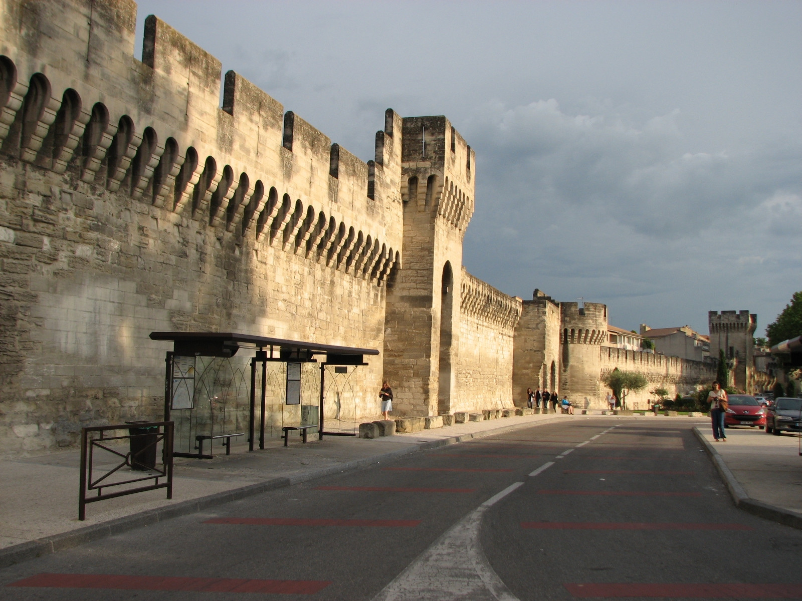 Остановка в Авиньоне, Франция – фотографии Франции