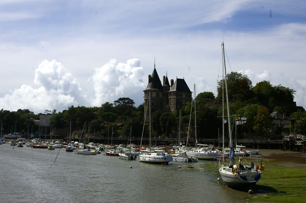 Лодки и парусники в Порнике, Франция. Фото 5 – фотографии Франции