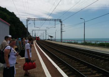 Станция Южный, ждём электричку до Туапсе – фотографии России