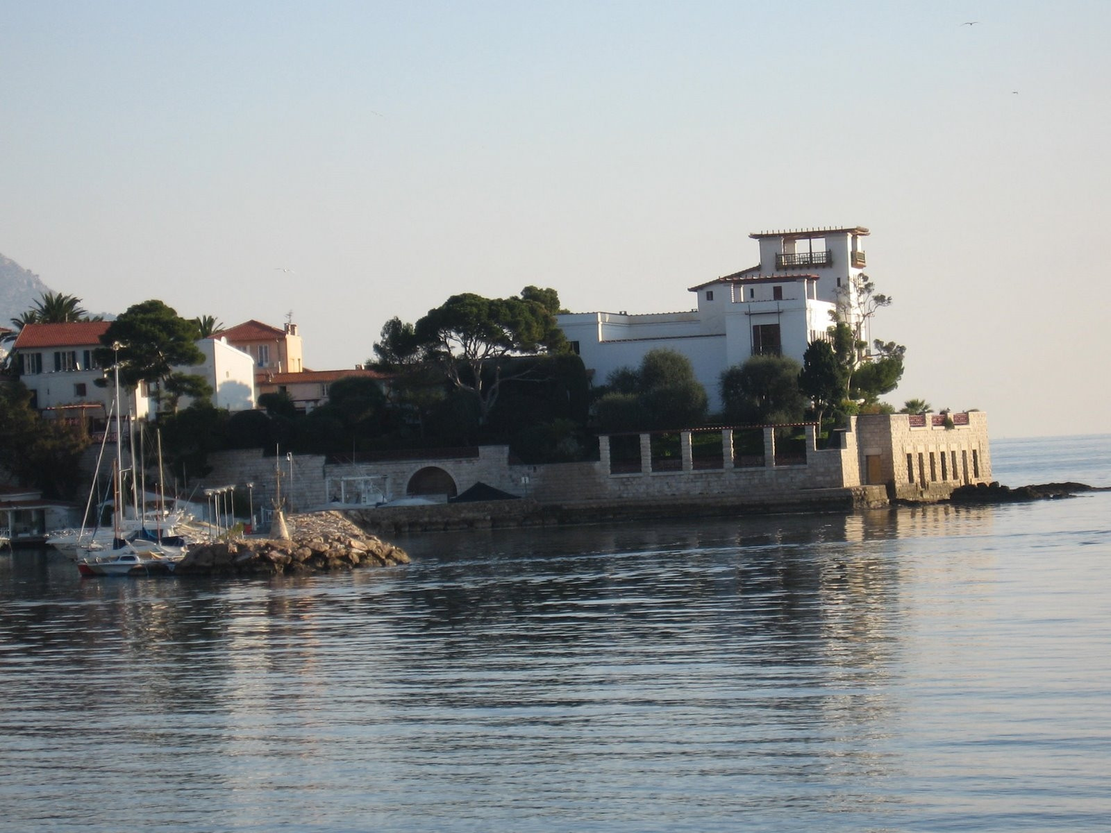 Дома в Кап-д'Ай, Франция. Фото 2 – фотографии Франции