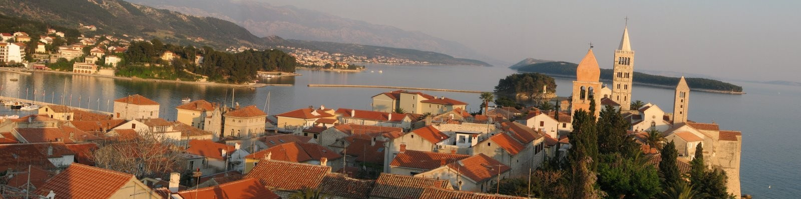 Панорамный вид в Раб, Хорватия – фотографии Хорватии