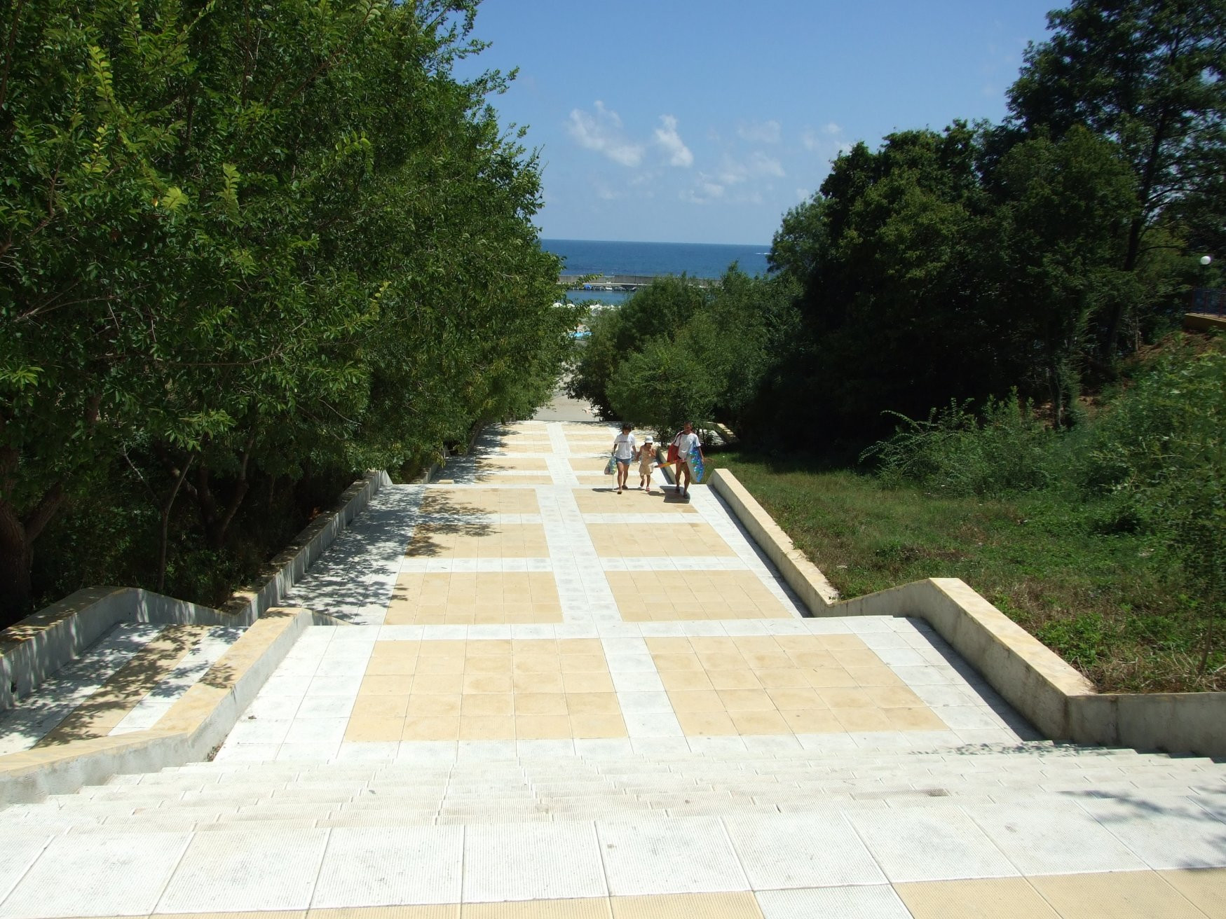 Набережная в Китене, Болгария. Фото 1 – фотографии Болгарии