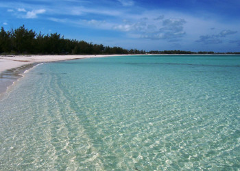 Море на острове Берри Айлендс, Багамские острова. Фото 15 – фотографии Багамских островов