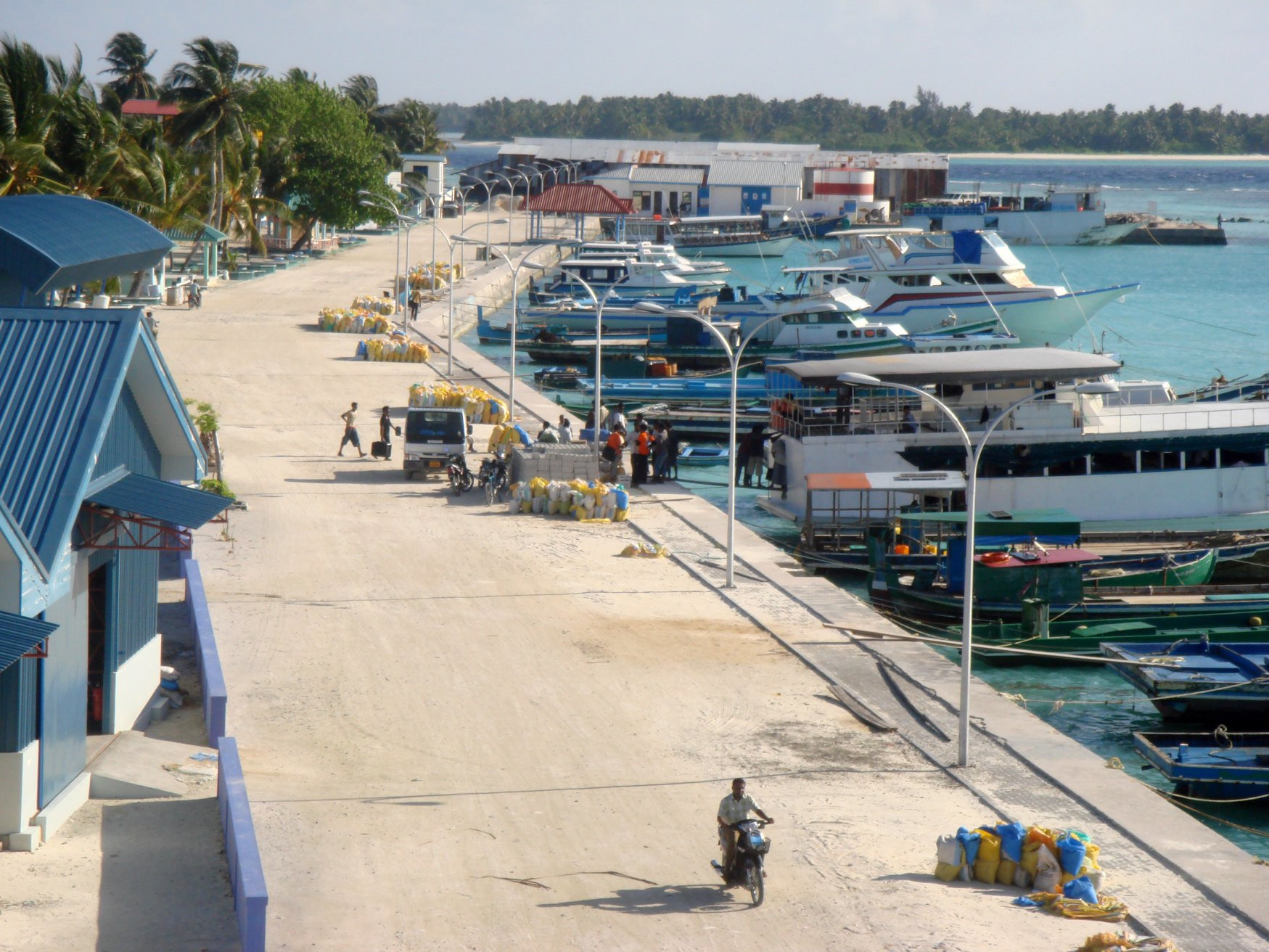 Порт в Гаафу Алифу Атолл, Мальдивы – фотографии Мальдивских островов