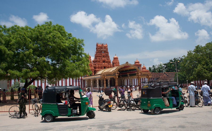 Храм Наллур Кандасвами (Nallur Kandaswamy temple) – фотографии Шри-Ланки