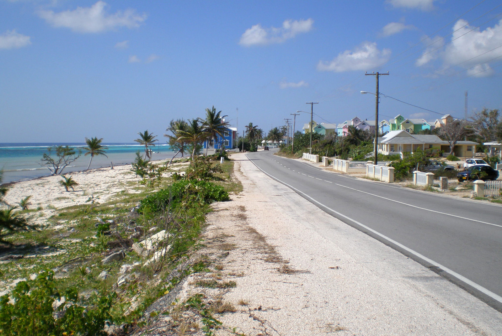 Дорога вдоль побережья Гранд-Каймана, Каймановы острова – фотографии Каймановых островов