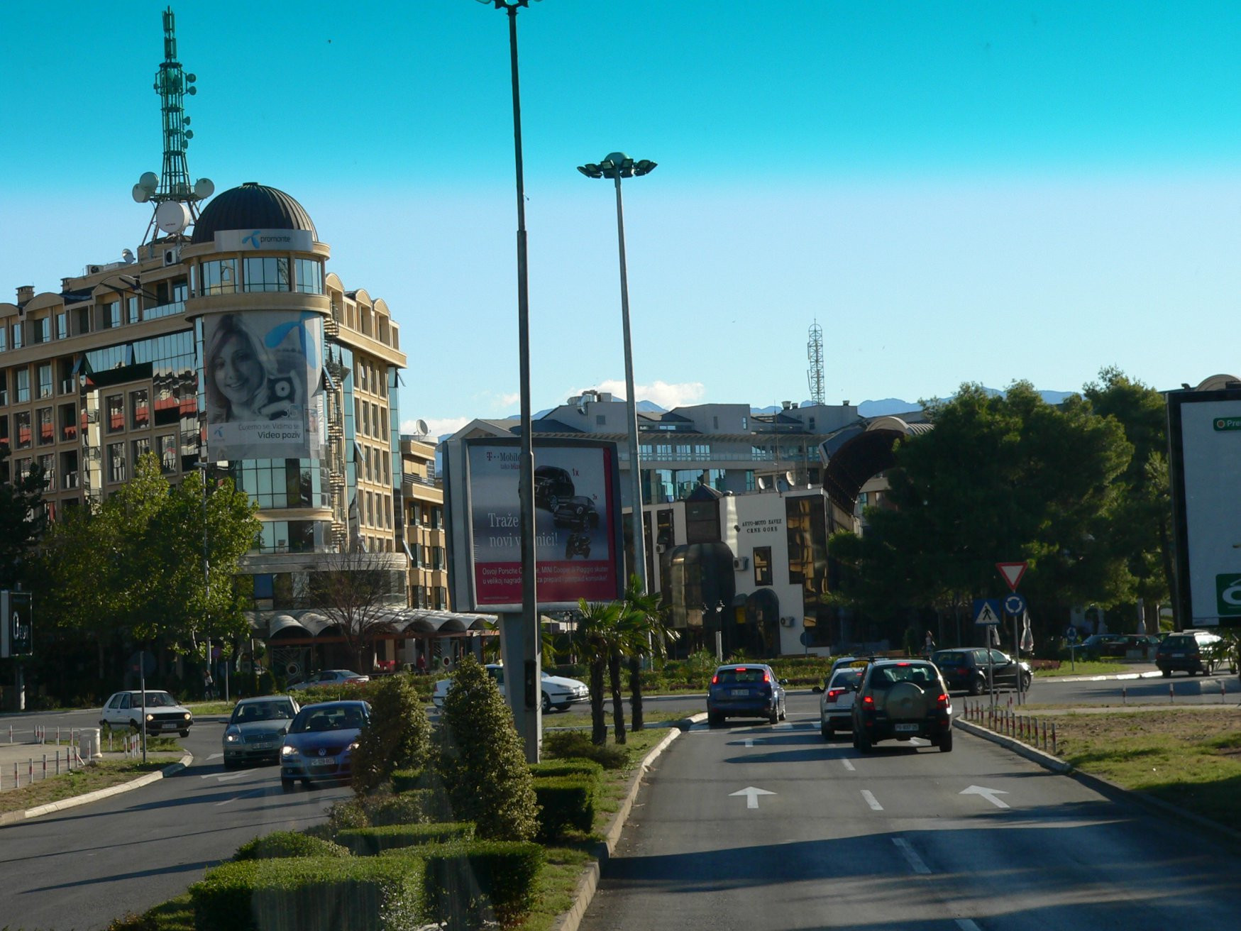 Улица в Подгорица, Черногория. Фото 8 – фотографии Черногории