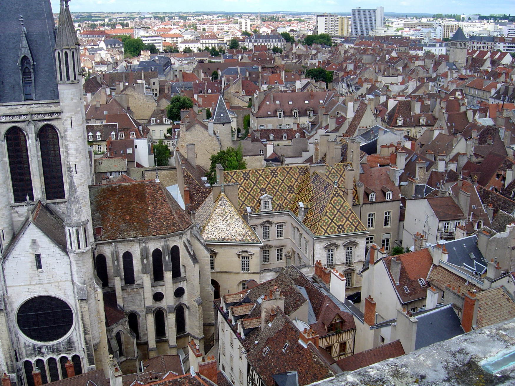 Дома в Дижоне, Франция – фотографии Франции