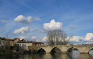 Мост в Лиможе, Франция – фотографии Франции
