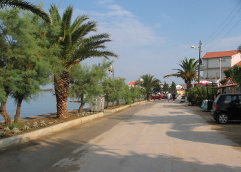 Набережная в Петрчане, Хорватия. Фото 6 – фотографии Хорватии