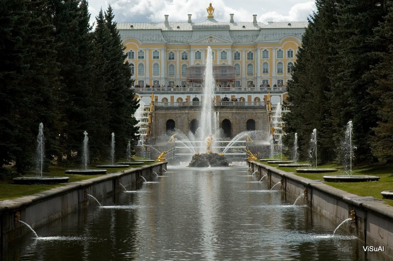 Театр Мариинский в Петергофе, Россия – фотографии России