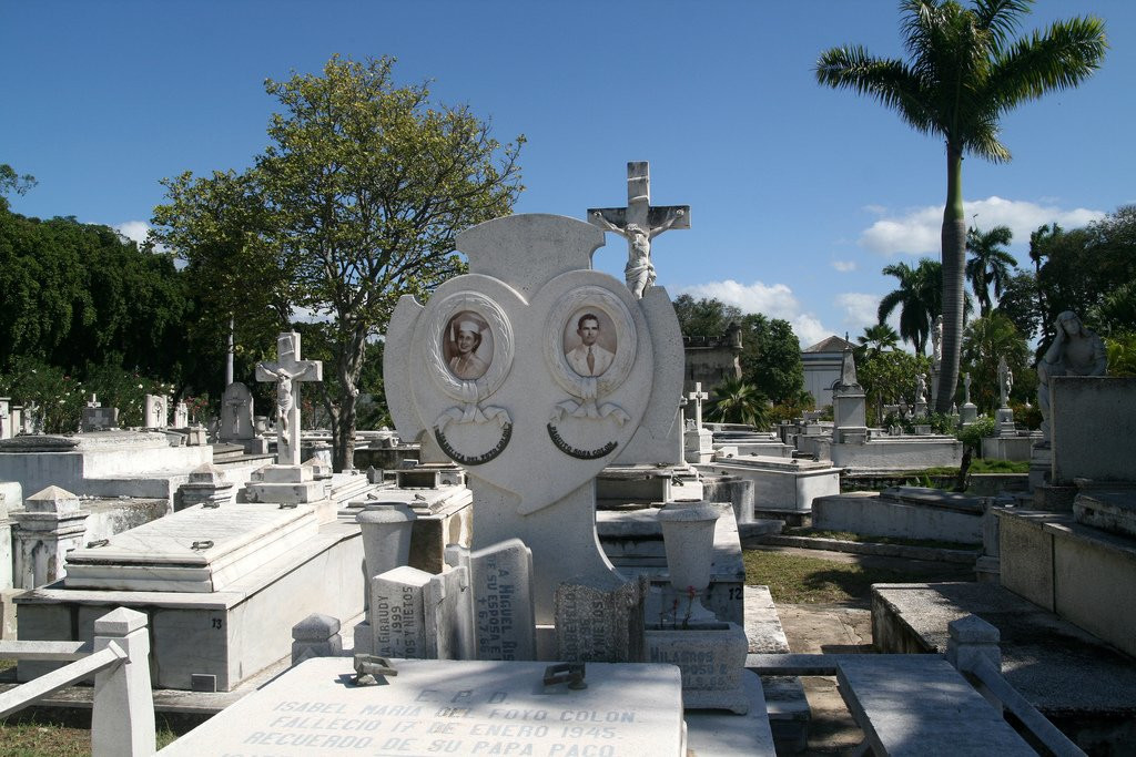 Кладбище в Сантьяго-де- Куба, Куба. Фото 4 – фотографии Кубы