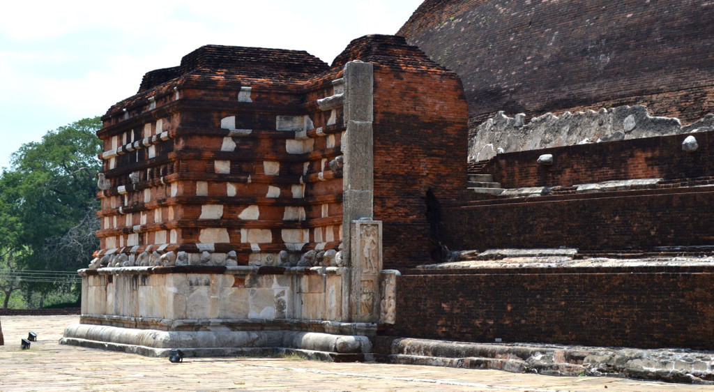Ступа Джетавана (Jetavanaramaya), Анурадхапура, Шри-Ланка – фотографии Шри-Ланки