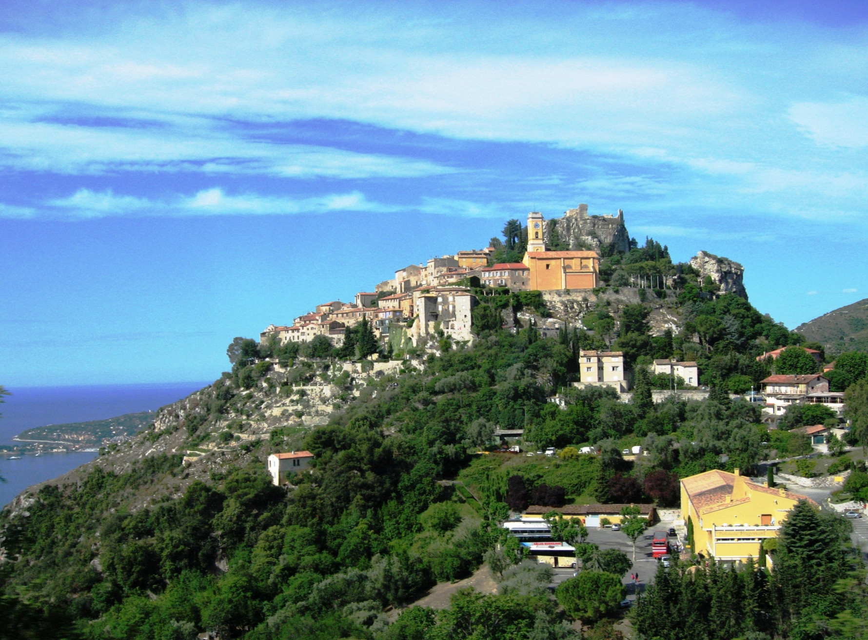 Дома на горе в Эз, Франция. Фото 27 – фотографии Франции