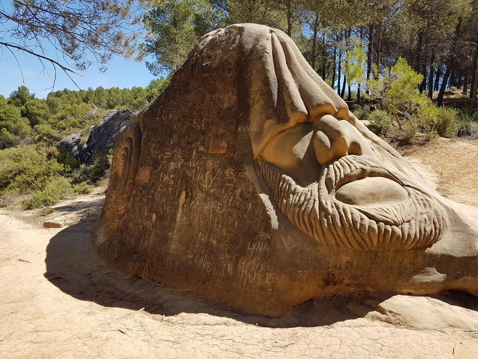 Дорога Ликов делает город Buendía в провинции Куэнка (Испания) таким интересным – фотографии Испании