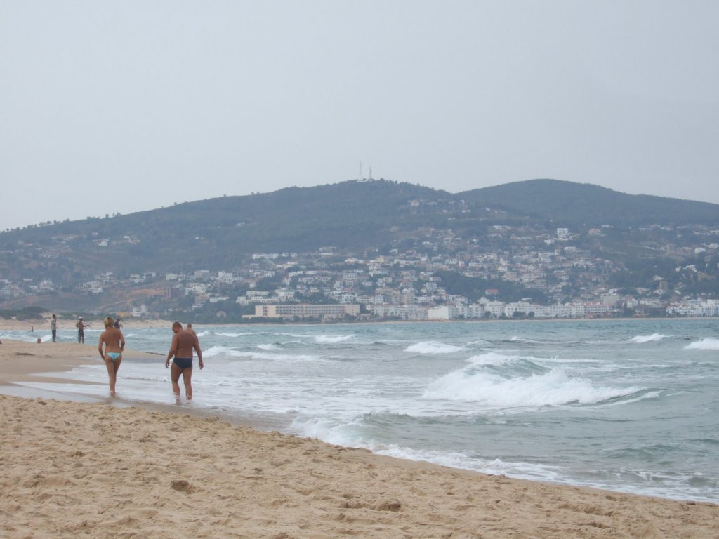 Пляж в Табарка, Северный Тунис – фотографии Туниса