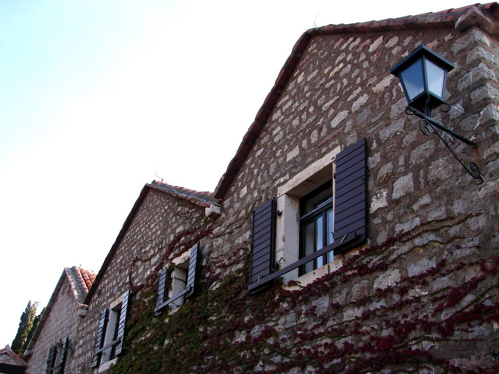 Дома в Святой Стефан, Черногория. Фото 11 – фотографии Черногории