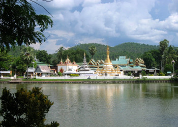 Монастырь в Мэ-Хонг-Сон, Тайланд. Фото 10 – фотографии Таиланда