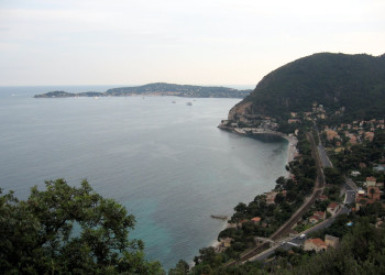 Берега в Эз, Франция. Фото 1 – фотографии Франции