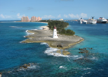 Пляж на острове Парадайз Айленд, Багамские острова. Фото 1 – фотографии Багамских островов