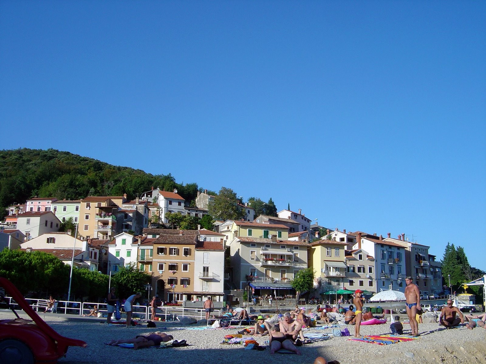 Пляж в Мощеничка-Драга, Хорватия. Фото 16 – фотографии Хорватии