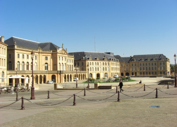 Площадь в Мец, Франция – фотографии Франции