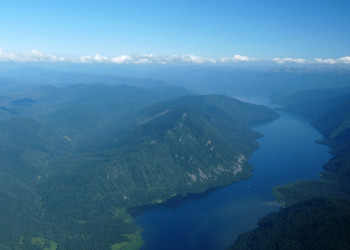 Телецкое озеро (Teletskoye Lake), Горный Алтай. Фото 2 – фотографии России