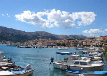 Лодочная станция в Крк, Хорватия – фотографии Хорватии